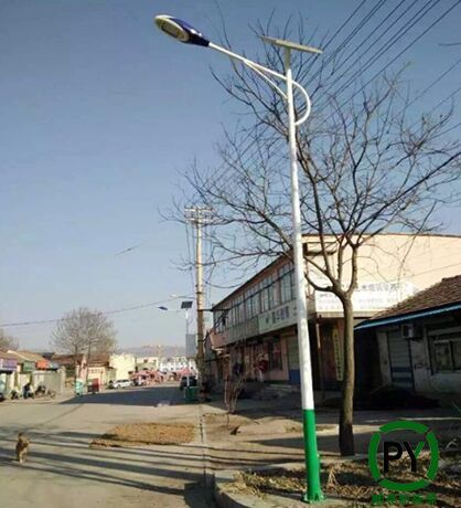 農村安裝太陽能路燈